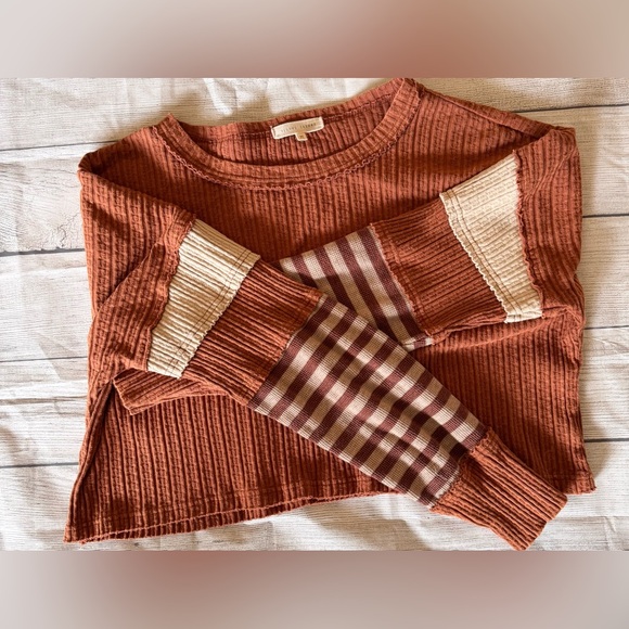 Gilded Intent Cropped Thermal Top Mixed Sleeve Striped Boho Rust Medium - Picture 9 of 10